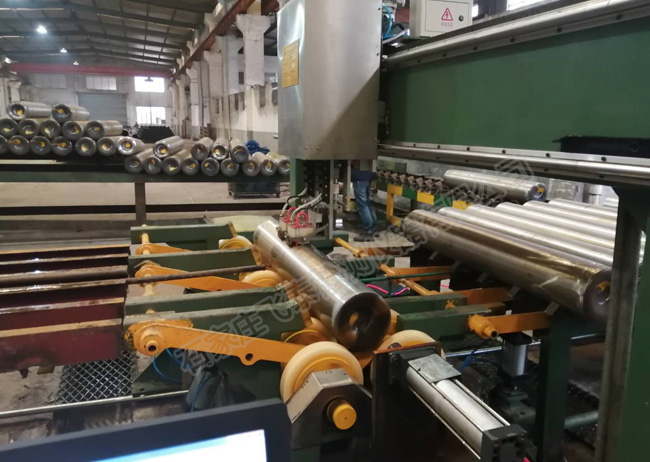 棒材超聲波探傷設(shè)備.jpg 棒材超聲波探傷設(shè)備.jpg